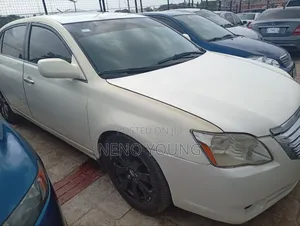 Toyota Avalon 2008 White