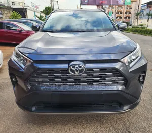 Toyota RAV4 2025 Gray