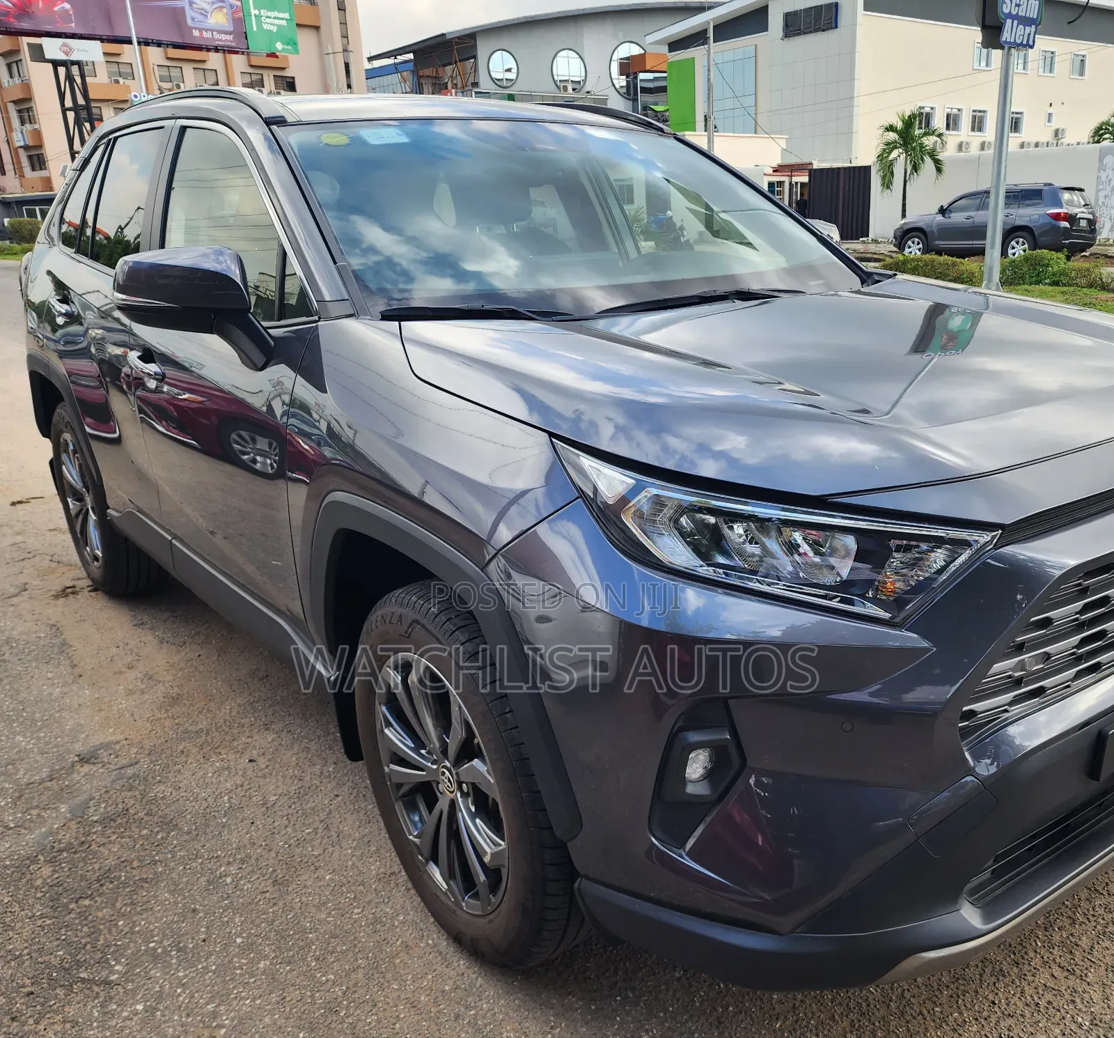 Toyota RAV4 2025 Gray