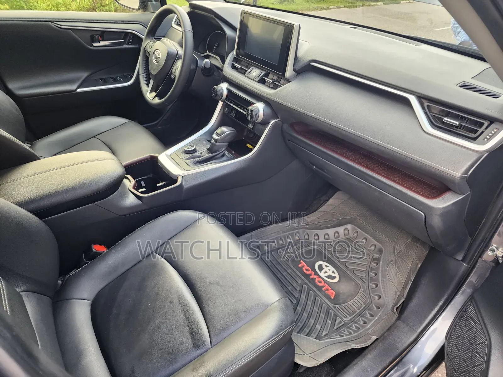 Toyota RAV4 2025 Gray