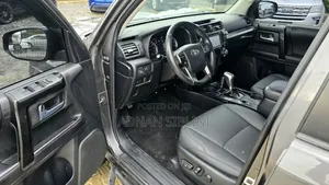 Toyota 4-Runner 2018 Gray