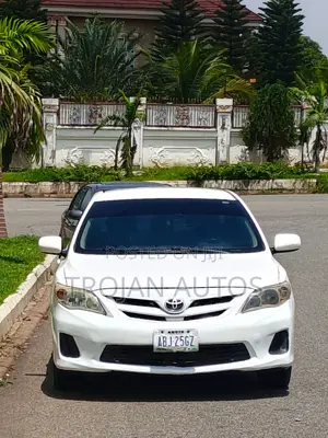 Toyota Corolla 2012 White