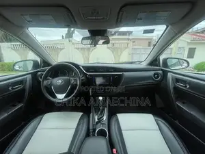 Toyota Corolla 2017 White