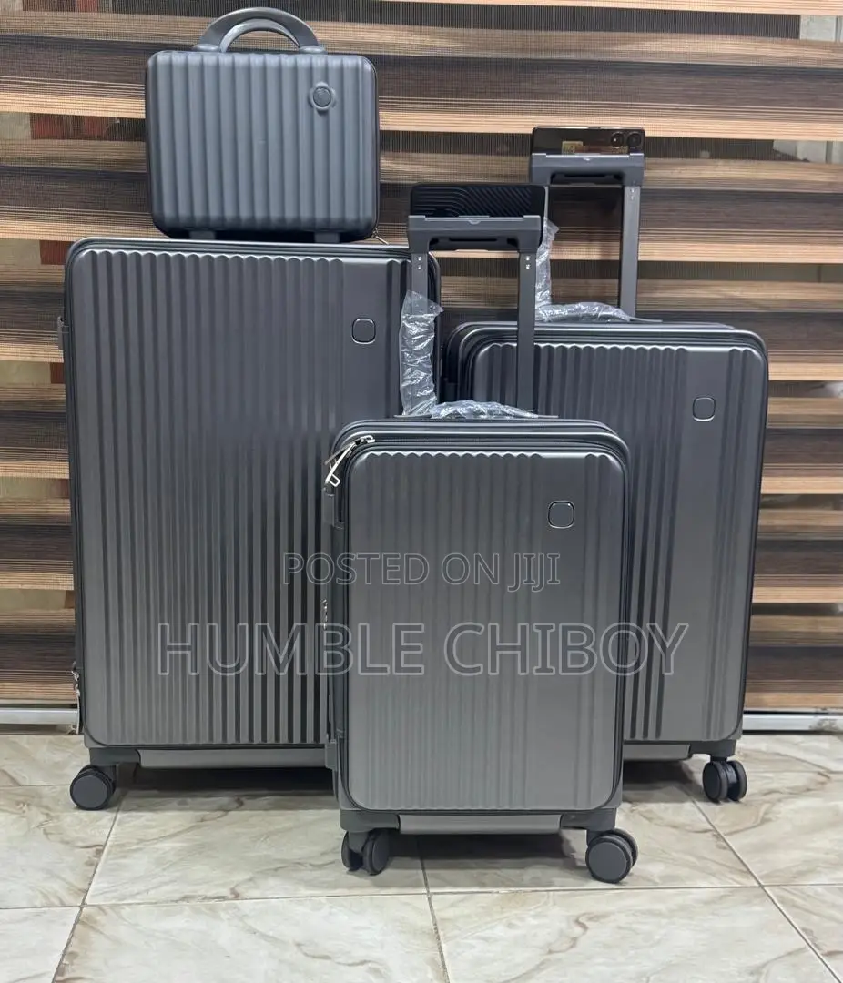 Set by 4 Foreign Luggages
