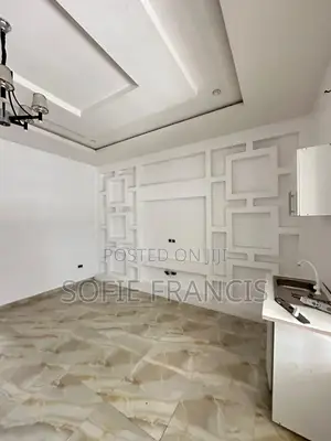 Mini Flat in Ikota, VGC / Ajah for rent
