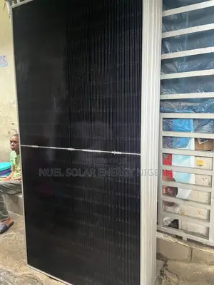 610w Solar World Panel
