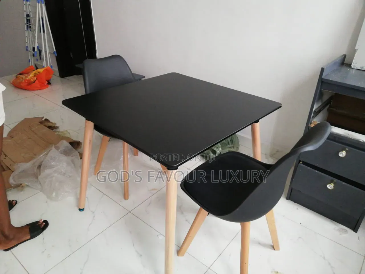 Modern Dining Table and Chairs.