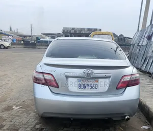 Toyota Camry 2009 Silver