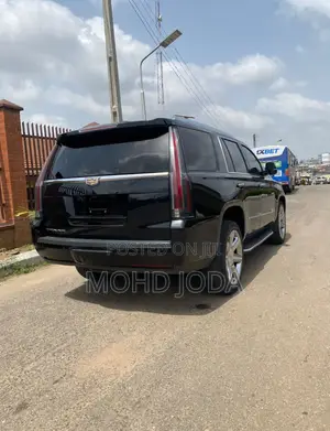 Cadillac Escalade ESV 2016