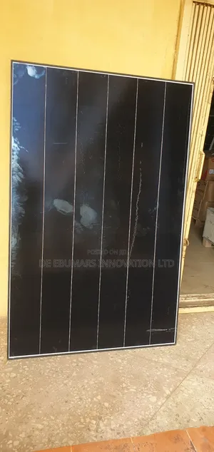 490w Black Monocrystalline Solar Panel
