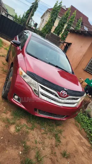 Toyota Venza V6 2011 Red