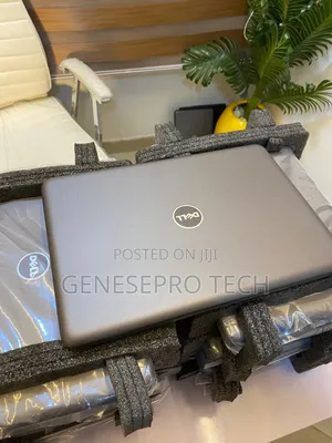 Laptop Dell Latitude 3380 4GB Intel Core i5 HDD 500GB