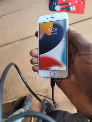 Apple iPhone 7 32 GB White