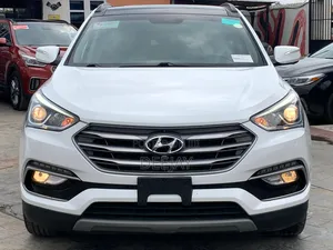 Hyundai Santa Fe 2018 White