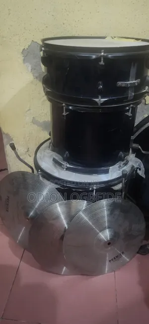 Drums Set Without Hardware(The Stands)