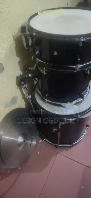Drums Set Without Hardware(The Stands)