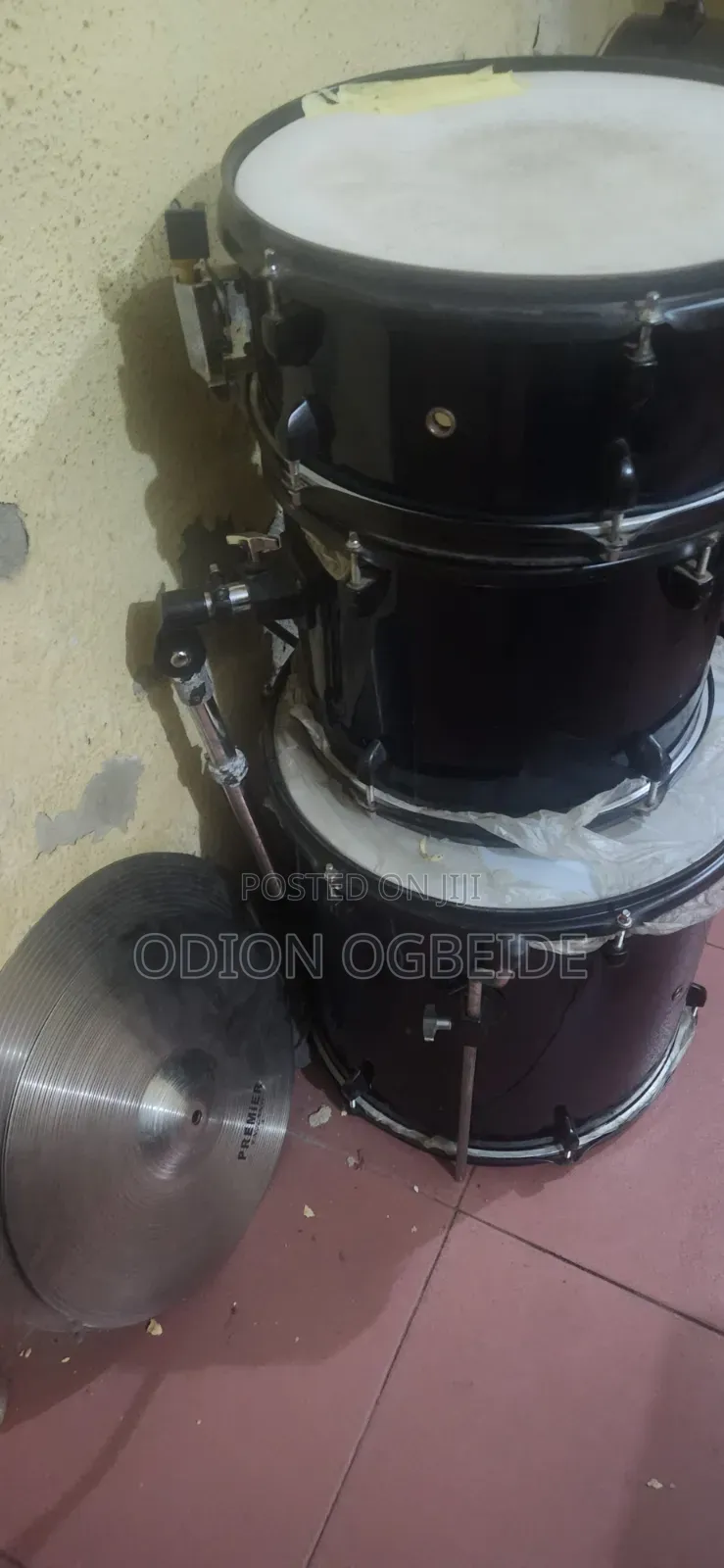 Drums Set Without Hardware(The Stands)