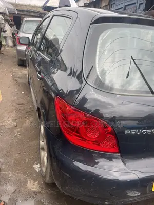 Peugeot 207 1998 Black