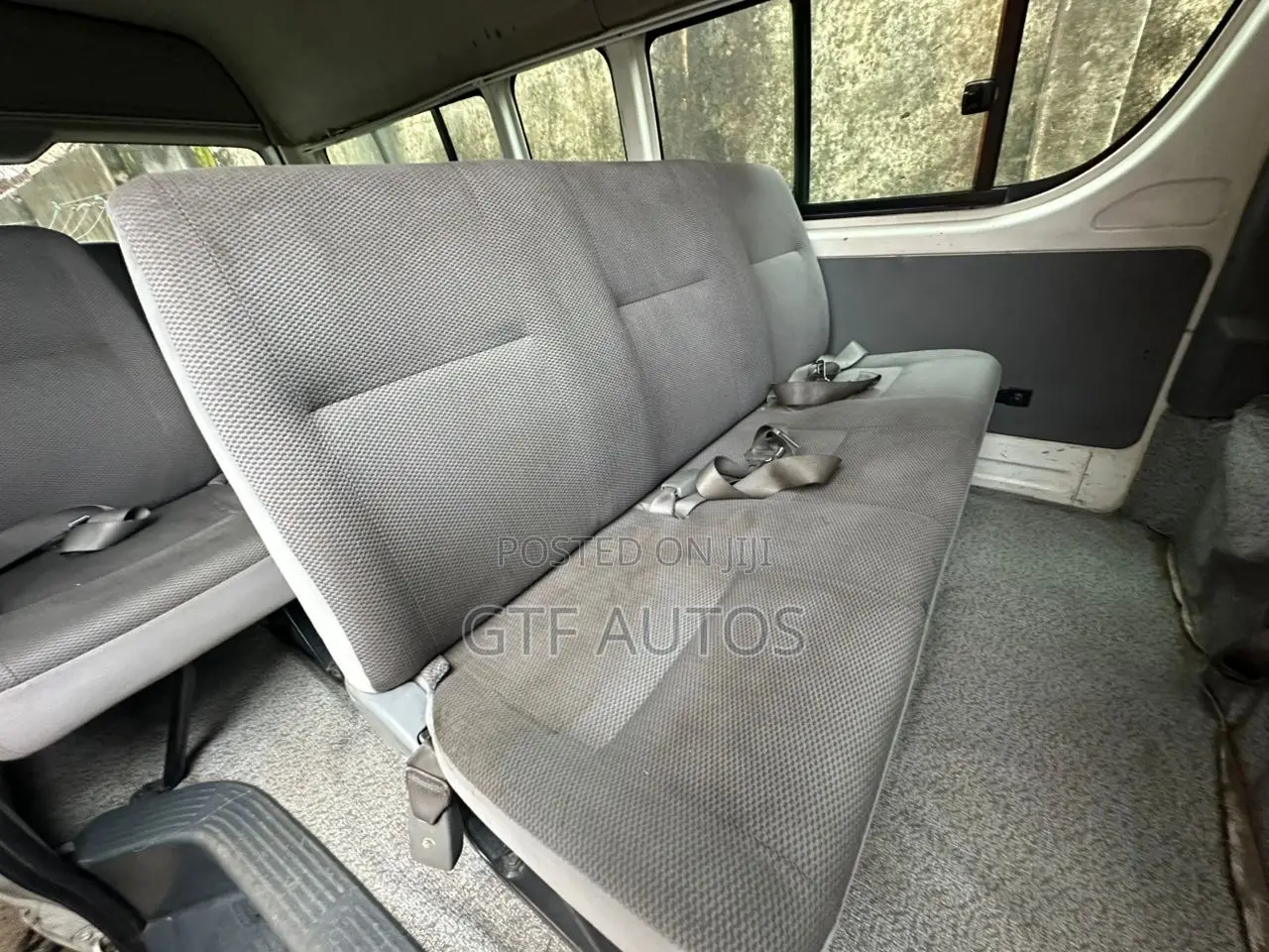 Toyota HiAce 2015 White
