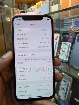 Apple iPhone 12 64 GB Red