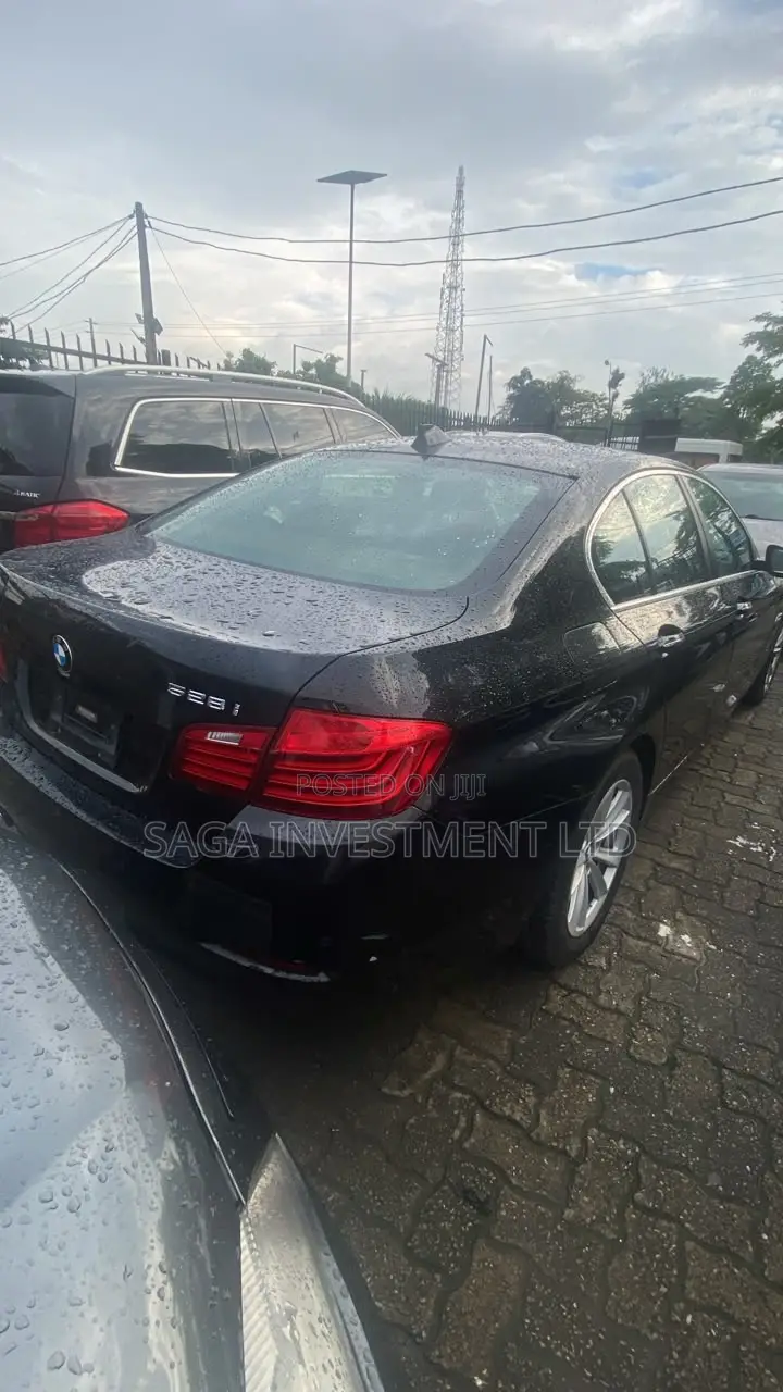 BMW 528i 2016 Black