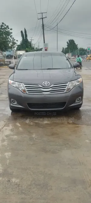 Toyota Venza V6 AWD 2011 Gray