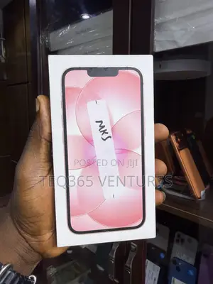 New Apple iPhone 17e 256 GB Pink