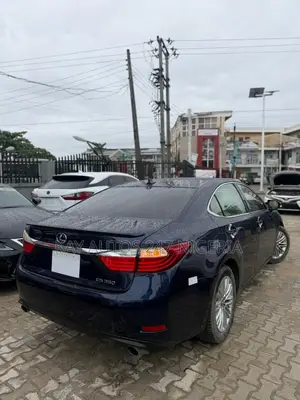 Lexus ES 2013 Blue