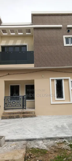 2bdrm Duplex in New Site, Lugbe District for rent