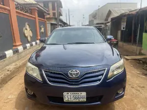 Toyota Camry 2010 Blue