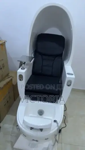 Barely Used Egg Shape Pedicure Chair For Sale