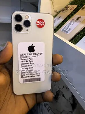 Apple iPhone 11 Pro 256 GB White