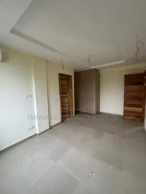 3bdrm Apartment in Lekki Phase 1 for rent
