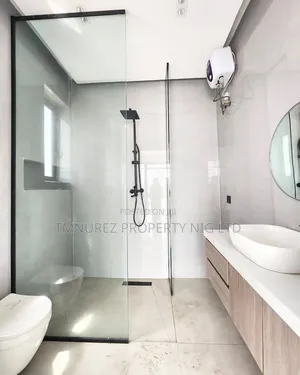 2bdrm Apartment in Lekki Phase 1 for rent