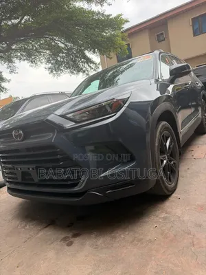 Toyota Grand Highlander XLE AWD 2024 Gray