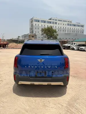 New Mini Cooper Iconic 2dr Hatchback 2025 Blue