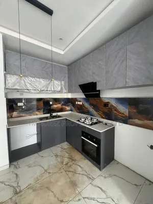2bdrm Apartment in Chevron for rent