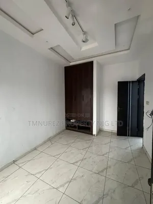 2bdrm Apartment in Chevron for rent