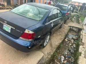 Toyota Camry 2006 Blue