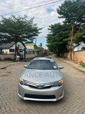 Toyota Camry 2012 Silver