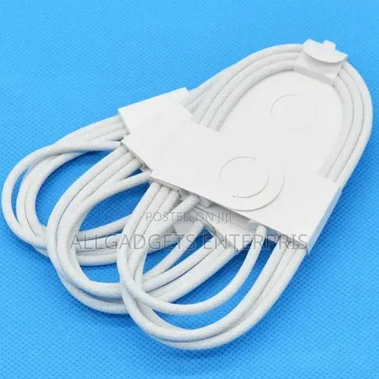 iPhone 15 and 17 Cable