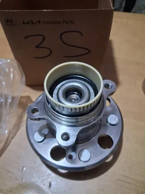 Back Wheel Hub Hyundai Sonata 2012