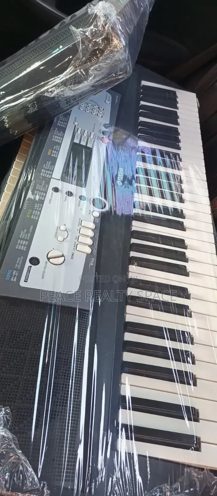 Yamaha PSR E200