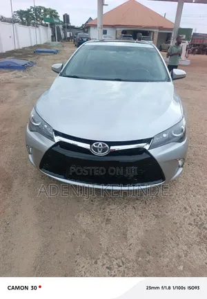 Toyota Camry 2015 Silver