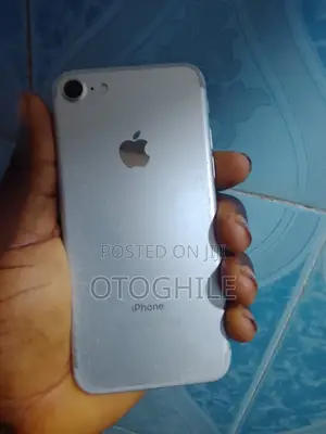Apple iPhone 7 32 GB Silver