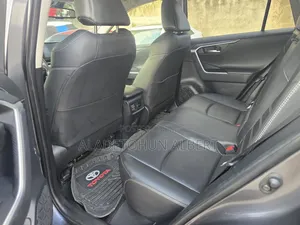 Toyota RAV4 2025 Black
