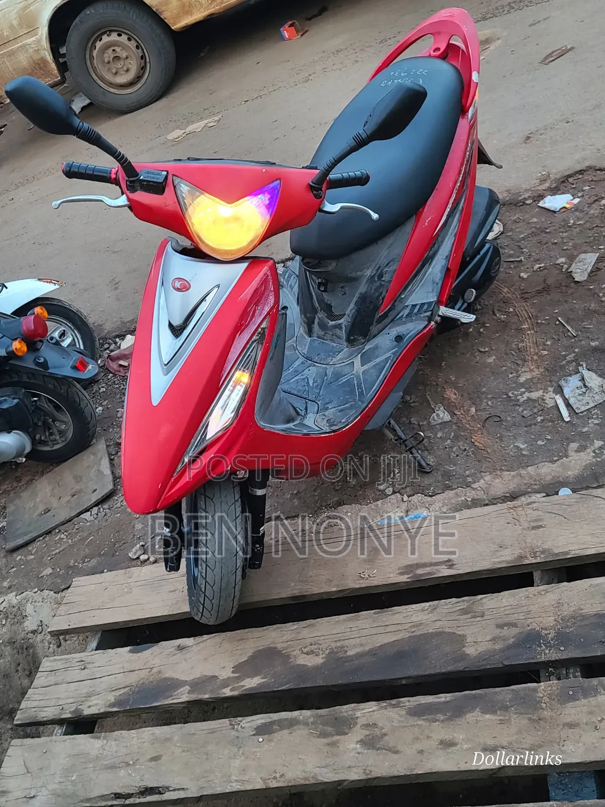 Kymco 2020 White