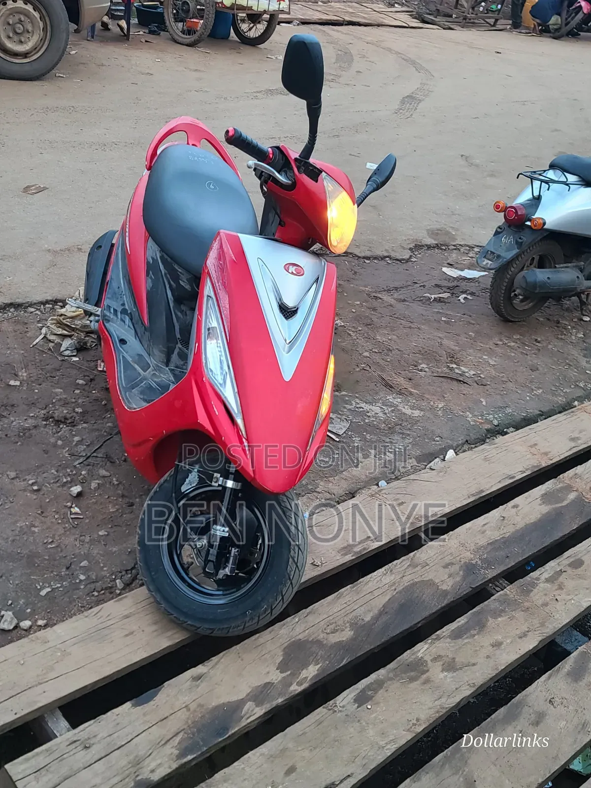 Kymco 2020 White
