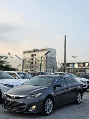 Toyota Avalon Limited Sedan FWD (3.5L 6cyl 6A) 2013 Gray