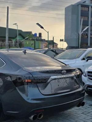 Toyota Avalon Limited Sedan FWD (3.5L 6cyl 6A) 2013 Gray